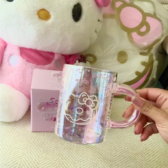Hello kitty mug 50th anniversary special edition - Picture 2 of 7